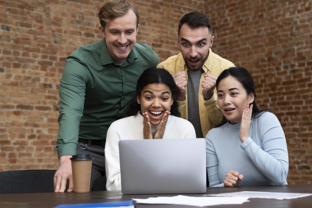 Corporate Workers Brainstorming Together - Contabilidade no Rio de Janeiro